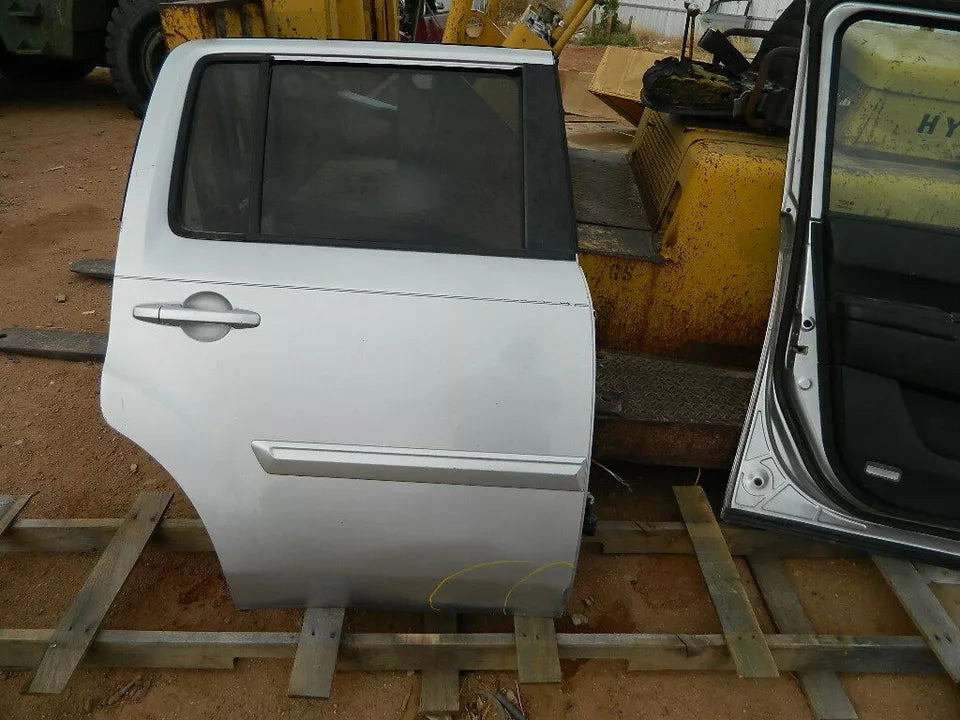 09 10 11 12 13 14 15 HONDA PILOT REAR RIGHT PASSENGER SIDE DOOR- SILVER