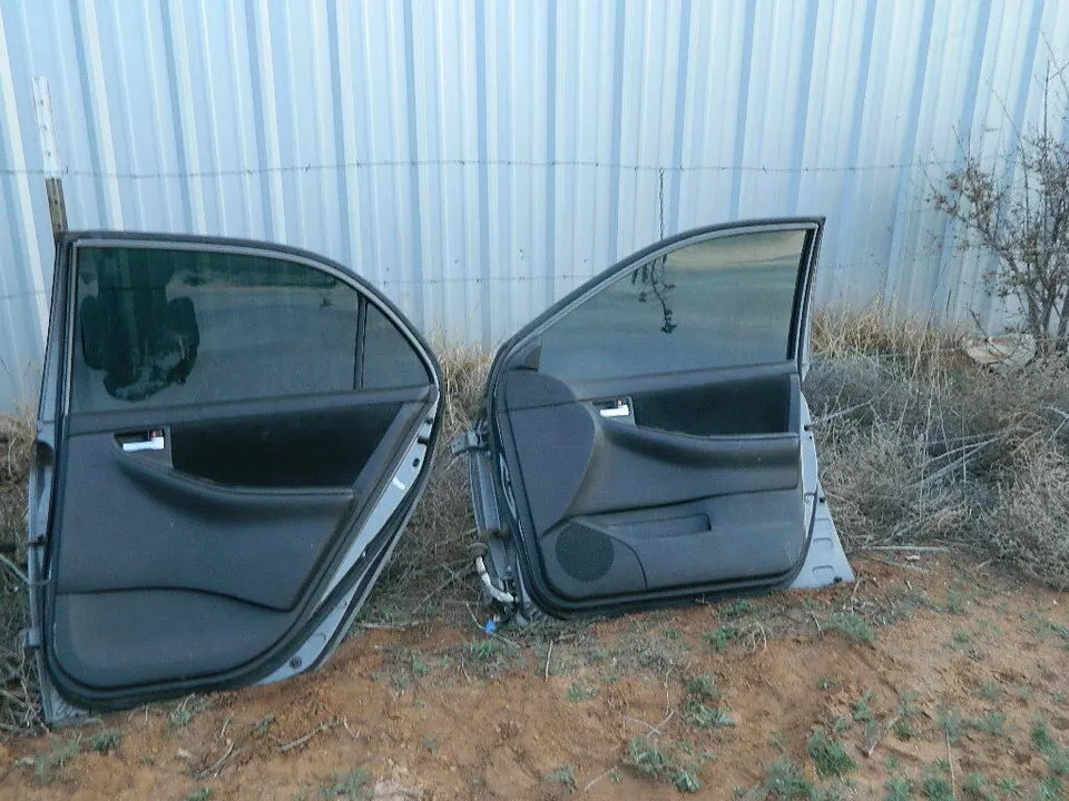 2003 2004 2005 2006 2007 2008 TOYOTA COROLLA FRONT& REAR RIGHT PASSENGER DOORS