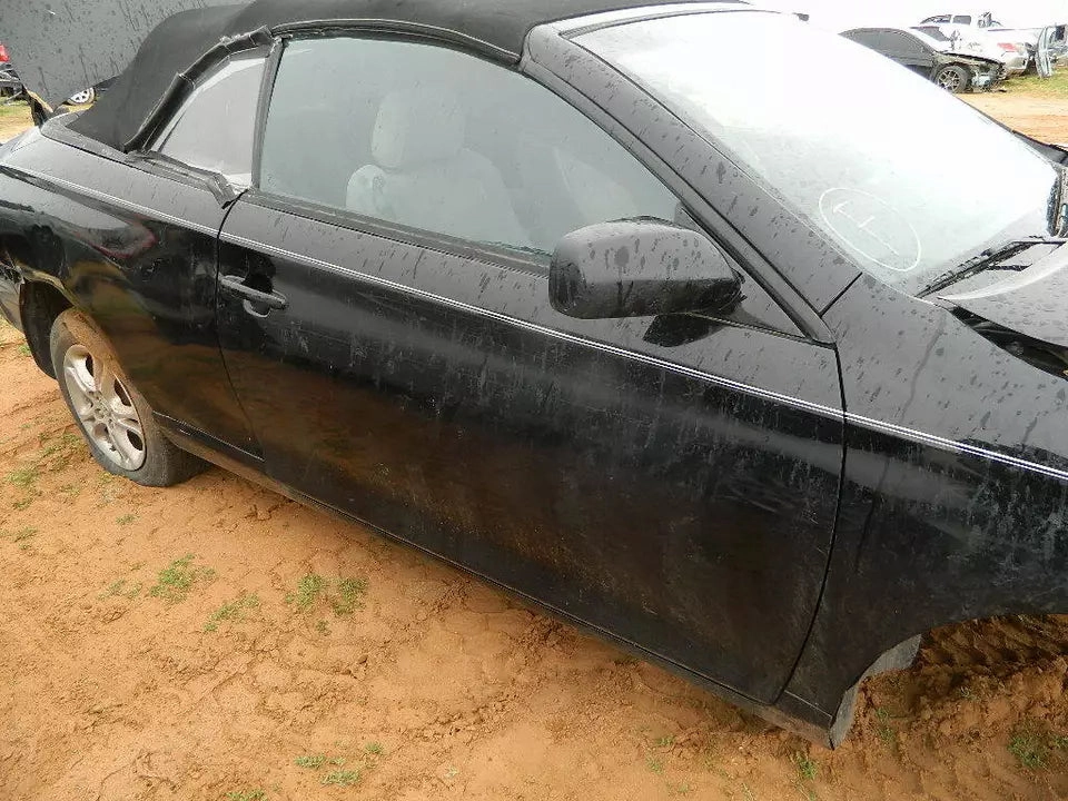 2004-2008 TOYOTA SOLARA CONVERTIBLE RIGHT FRONT PASSENGER DOOR BLACK COLOR OEM
