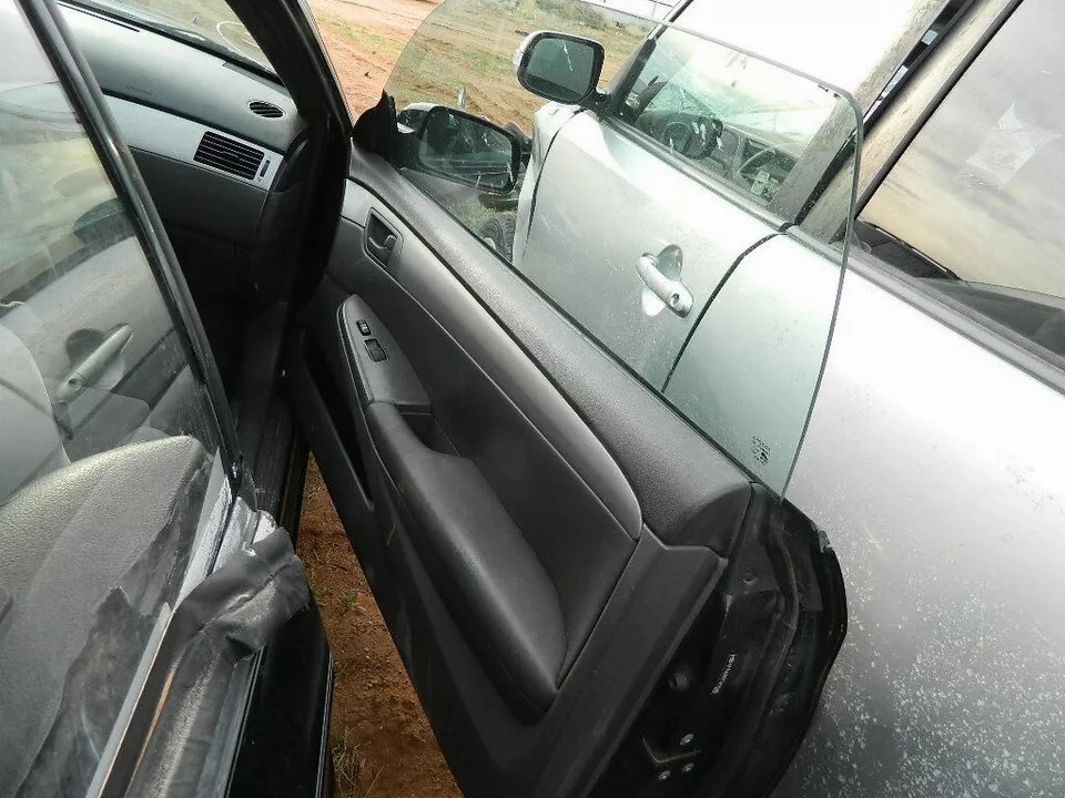 2004-2008 TOYOTA SOLARA CONVERTIBLE RIGHT FRONT PASSENGER DOOR BLACK COLOR OEM
