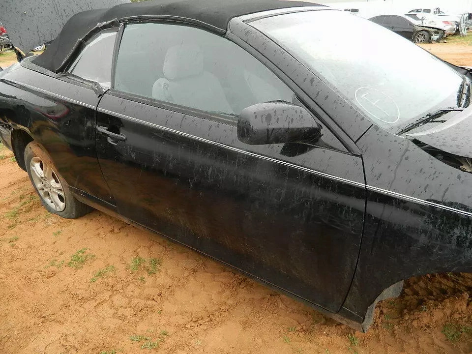 2004-2008 TOYOTA SOLARA CONVERTIBLE RIGHT FRONT PASSENGER DOOR BLACK COLOR OEM