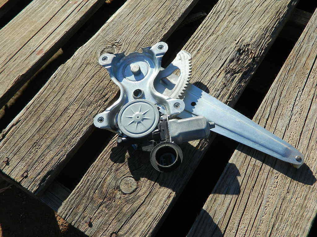 2007 2008 2009 2010 2011 TOYOTA CAMRY REAR RIGHT PASSENGER WINDOW REGULATOR