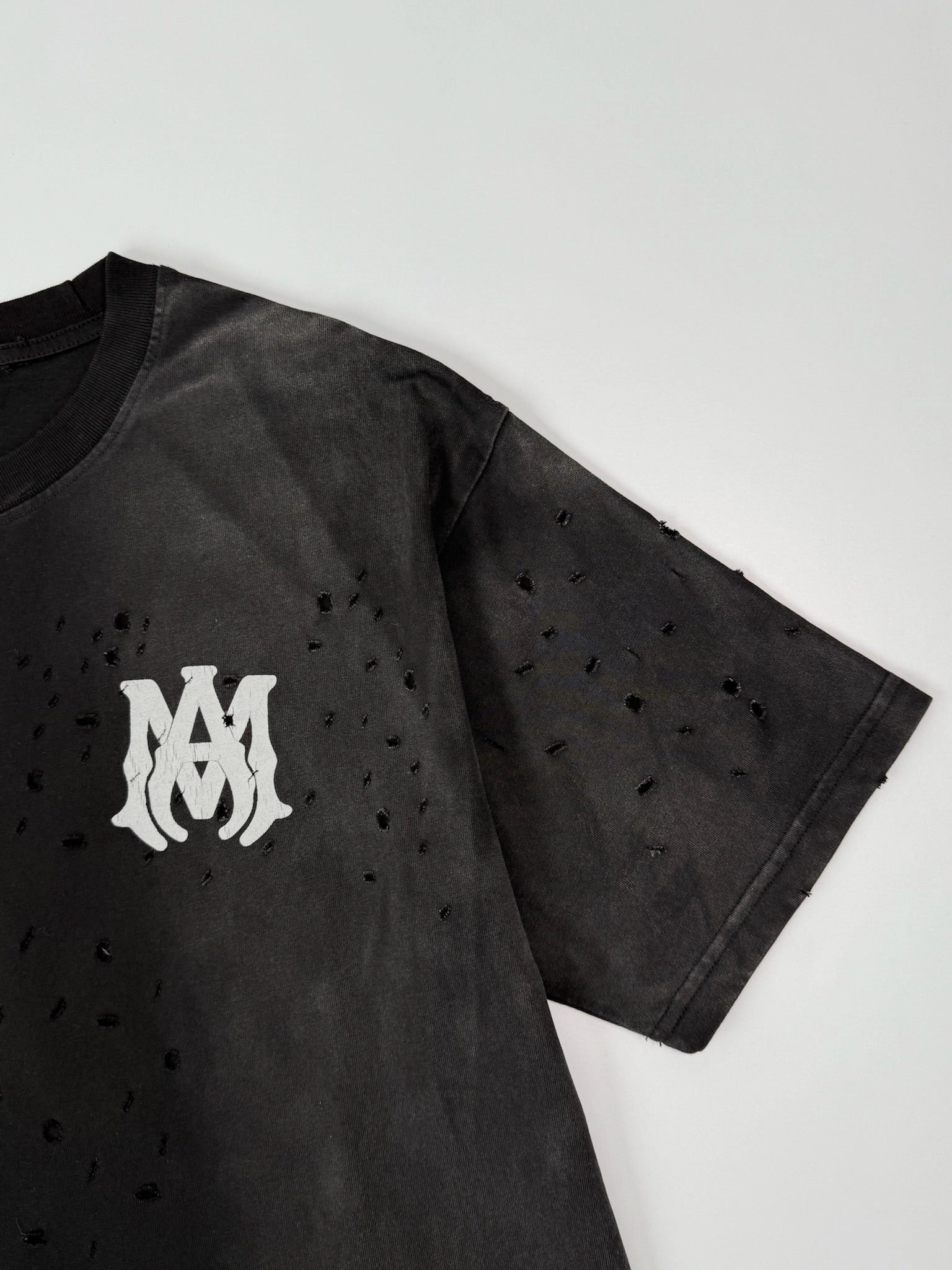 T-Shirt Nera Con Logo E Effetto Destroyed