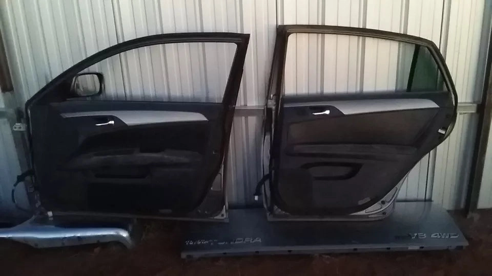 TOYOTA AVALON FRONT AND REAR RIGHT PASSENGER DOORS DOOR SET (2 DOORS)- 1G3