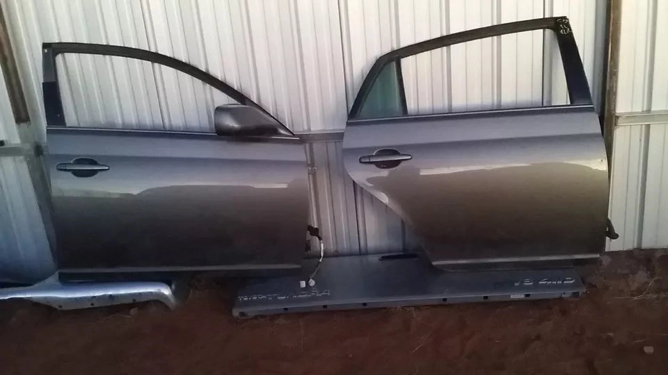 TOYOTA AVALON FRONT AND REAR RIGHT PASSENGER DOORS DOOR SET (2 DOORS)- 1G3